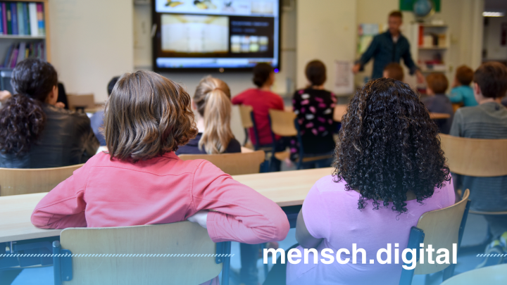 Digitale Grundschule: Lernen zwischen Tablet und Tafel | mensch.digital