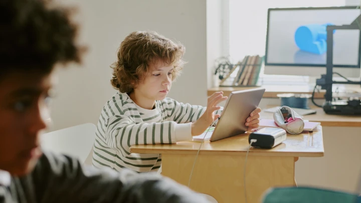 Wenn Lernen digital wird: Elternfinanzierung richtig umsetzen